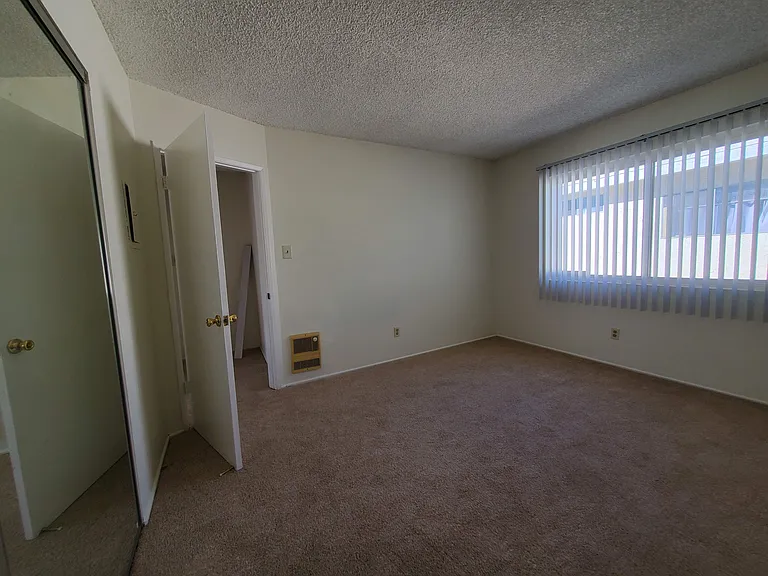1195 Temple Ave #4 — Photo 5