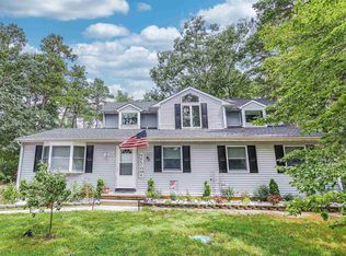 308 E Collings Dr, Williamstown, NJ 08094