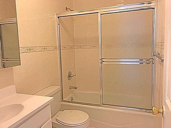 3rd image of 6141 160th St #1FL