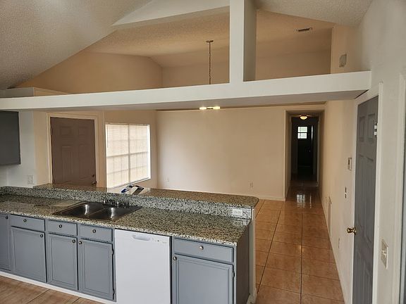 5th image of 4019 Caban Ct