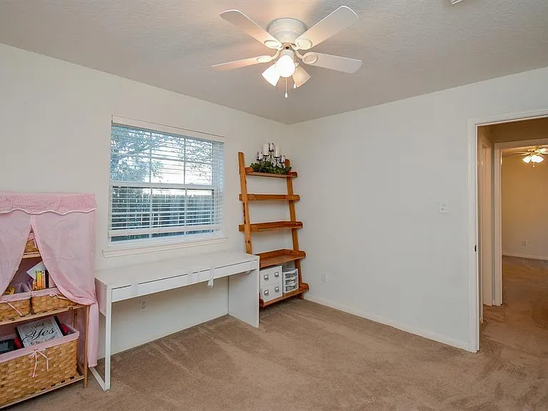 5819 Mitre Peak Ln — Photo 16