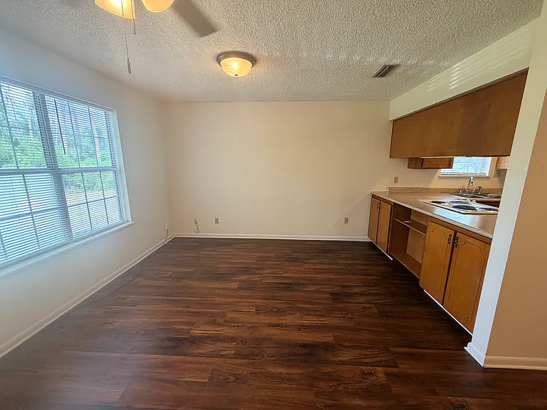 2B Westbrook Cir #B — Photo 1