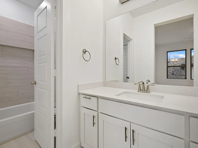 8218 Vitex Ave — Photo 21