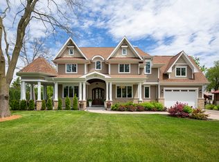 840 Becker Rd, Glenview, IL 60025