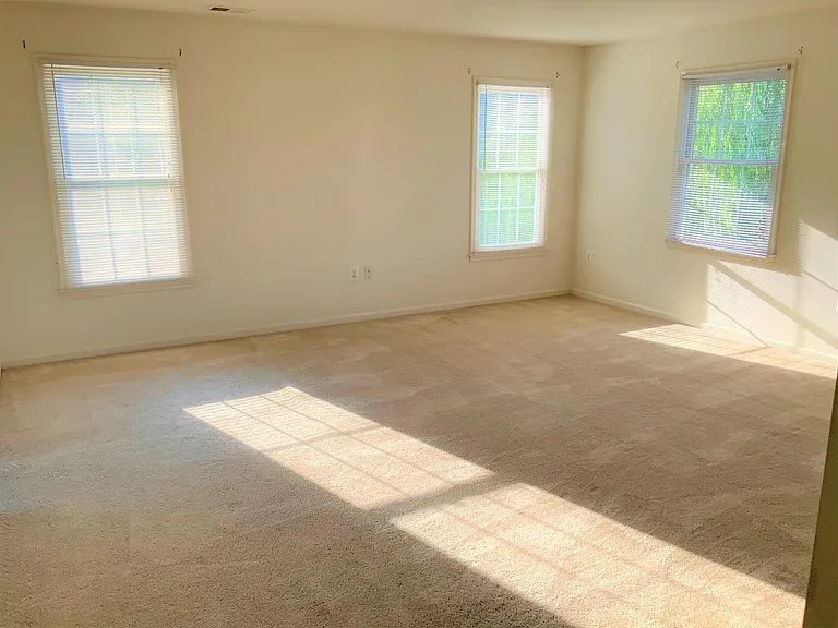 19 Sunrise Valley Ct — Photo 14