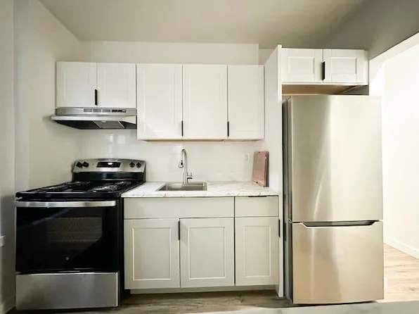 473 Saint John's Place image 1 of 6