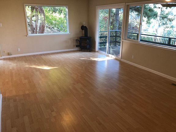 Living room Dining area looking NW