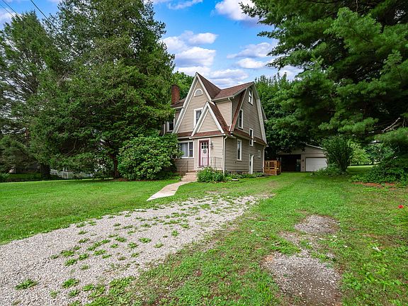 2nd image of 260 Meridian Rd