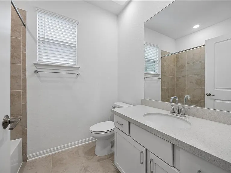 6407 Rounded Pebble Ln — Photo 25