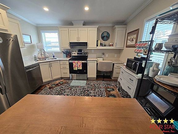 4th image of 1504 Flora Lee Dr