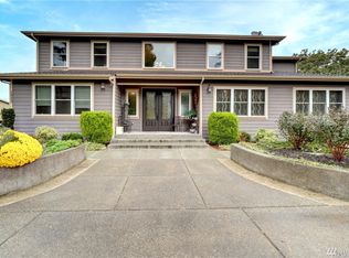 1923 5th St SE, Puyallup, WA 98372