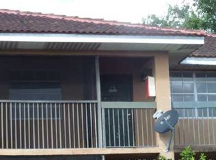 1057 NW 106th Ter, Pembroke Pines, FL 33026