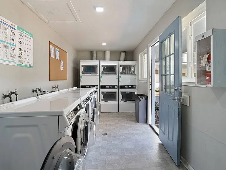 Elevate Apartments — Photo 20