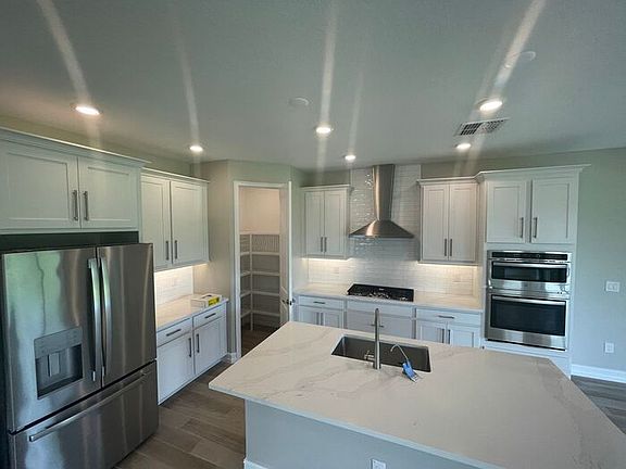 4th image of 4814 Tivoli Dr