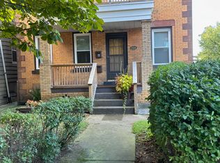 2154 Murray Hill Rd, Cleveland, OH 44106