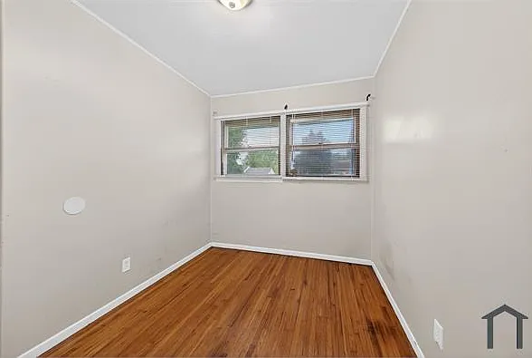 10409 Renfrew Dr — Photo 10
