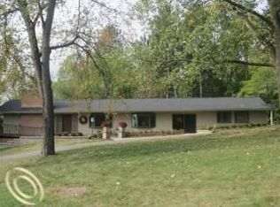 46735 Timberlane St, Northville, MI 48167