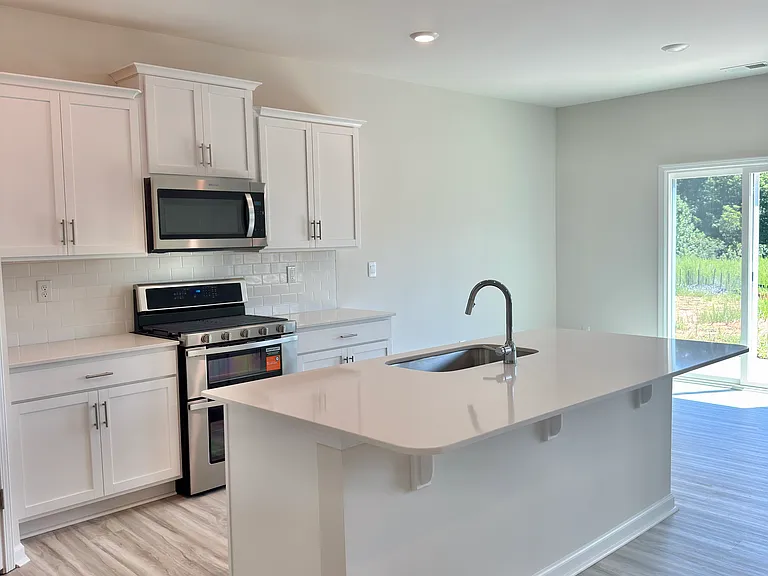 154 Apple Orchard Ct — Photo 1