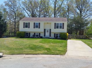 2472 Quaker Ct, Waldorf, MD 20602