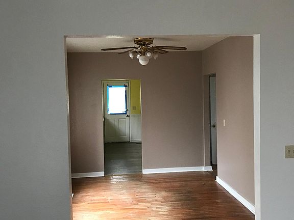5th image of 4114 S J St