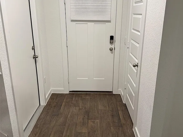 204 James River Dr — Photo 11