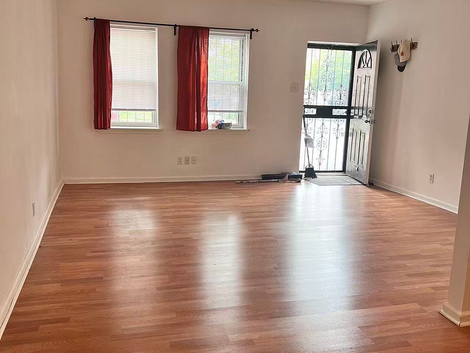 1st image of 353 Dickinson St Floor 1
