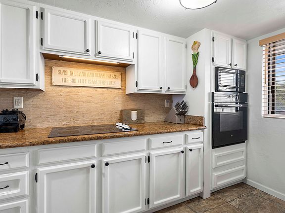 5th image of 76-6225 Alii Dr APT 104