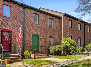 28 City Gate Ln, Annapolis, MD 21401