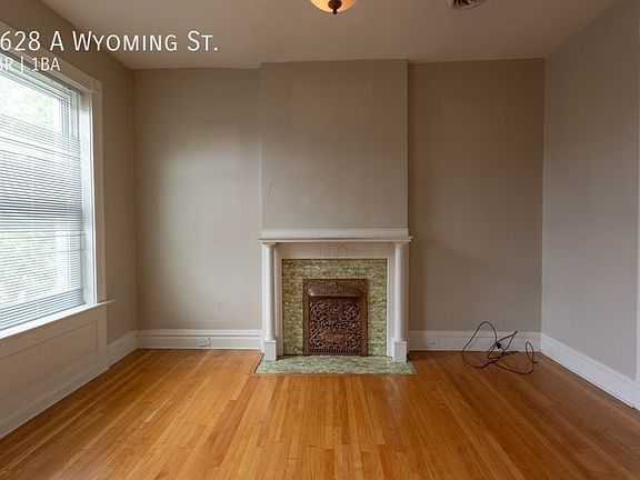 5th image of 3628A Wyoming St