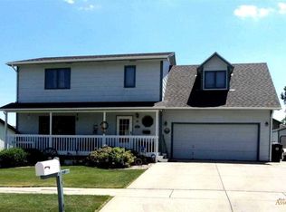 39 Glenshire Dr, Rapid City, SD 57701