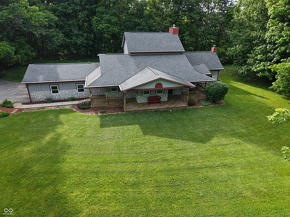 4th image of 530 E County Road 825 N