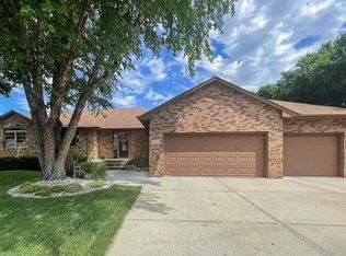 3828 E Dawley Ct, Sioux Falls, SD 57103