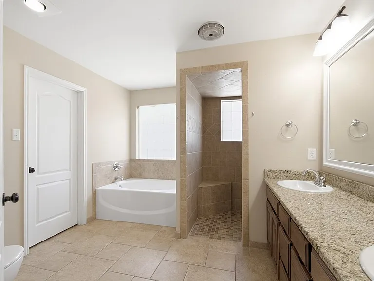 5513 Carmel Ct — Photo 33