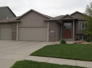 4204 E Brookline Dr, Sioux Falls, SD 57103