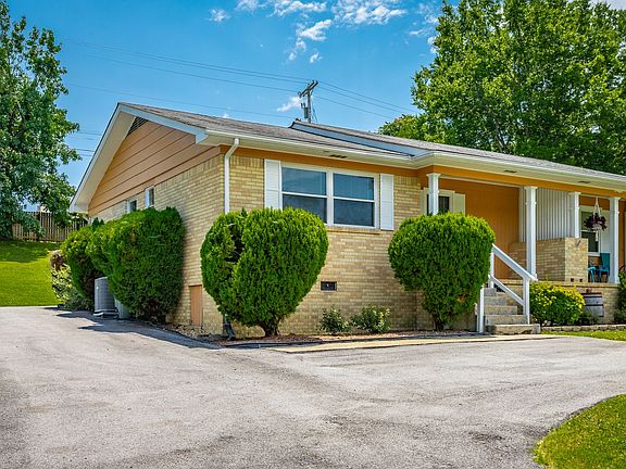 4th image of 1214 Helena Dr #B