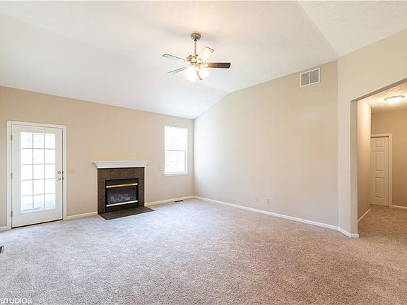 4th image of 8747 Roberts Ct #26A