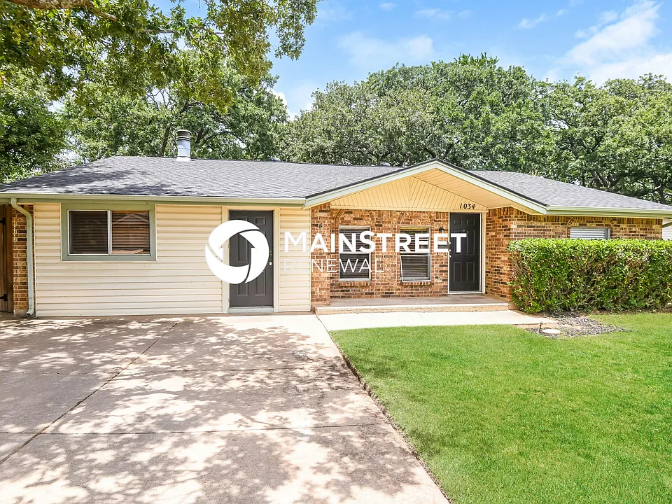 1034 Meadowbrook Dr