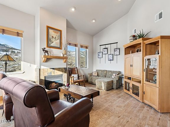 4th image of 6605 Overland Dr