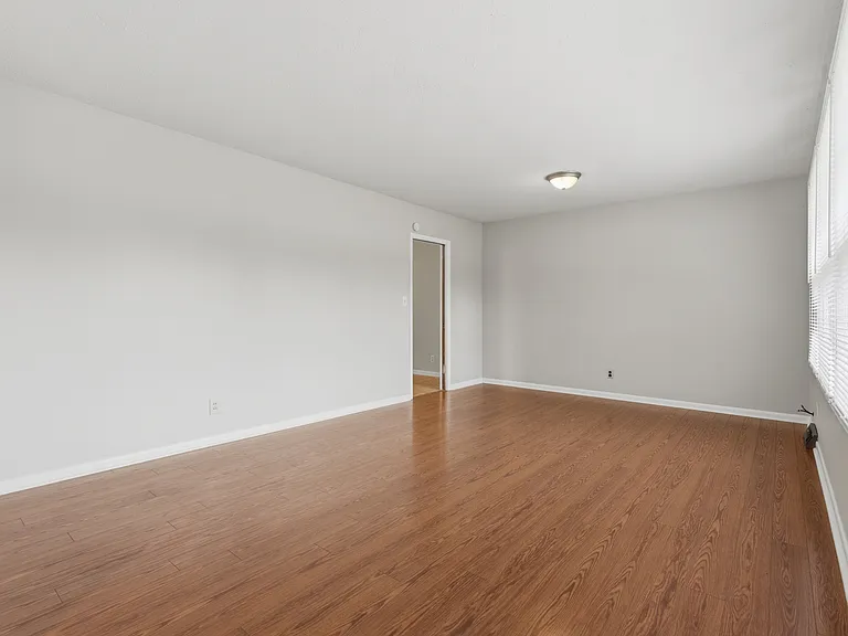 8413 Old Madison Pike — Photo 2