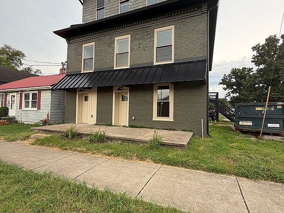 3rd image of 198 W Main St #1