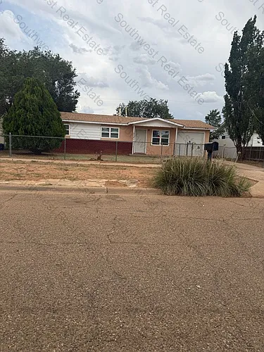 3025 Sheridan St Photo 1