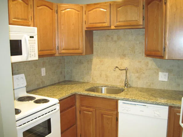 Elliot Place, 124 W King St APT 3D, Pottstown, PA 19464