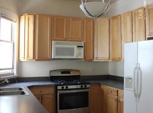 2432 N Marshfield Ave #1, Chicago, IL 60614
