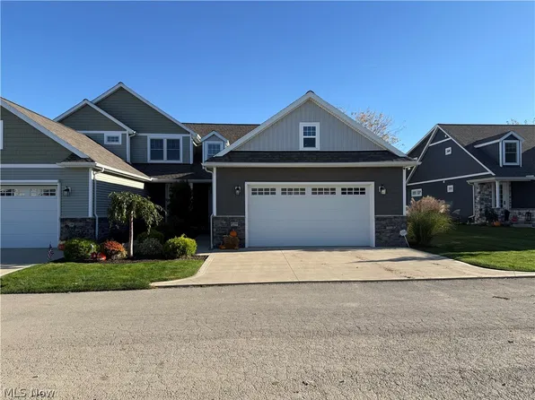 5380 Pintail Dr, Port Clinton, OH 43452