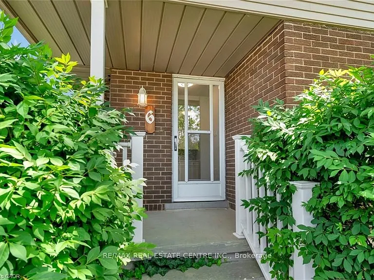 6 Ruskview Rd #1 — Photo 2