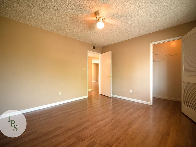 5090 N Roosevelt Ave #31 — Photo 12