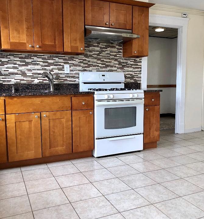 1st image of 29 Eustis St #1A