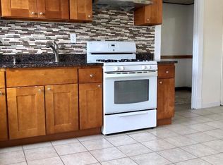 29 Eustis St #1A, Quincy, MA 02170