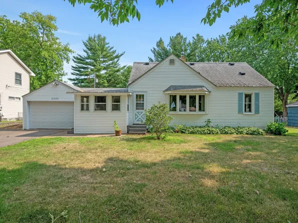 2280 Oakwood Dr, Mounds View, MN 55112