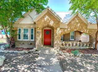 3951 Meadowbrook Dr, Fort Worth, TX 76103